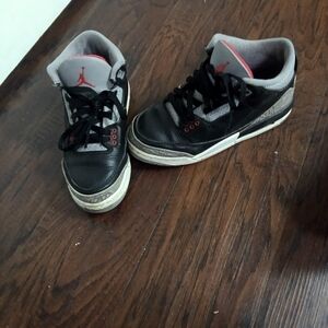 Jordan Kids Black and Red Sneakers